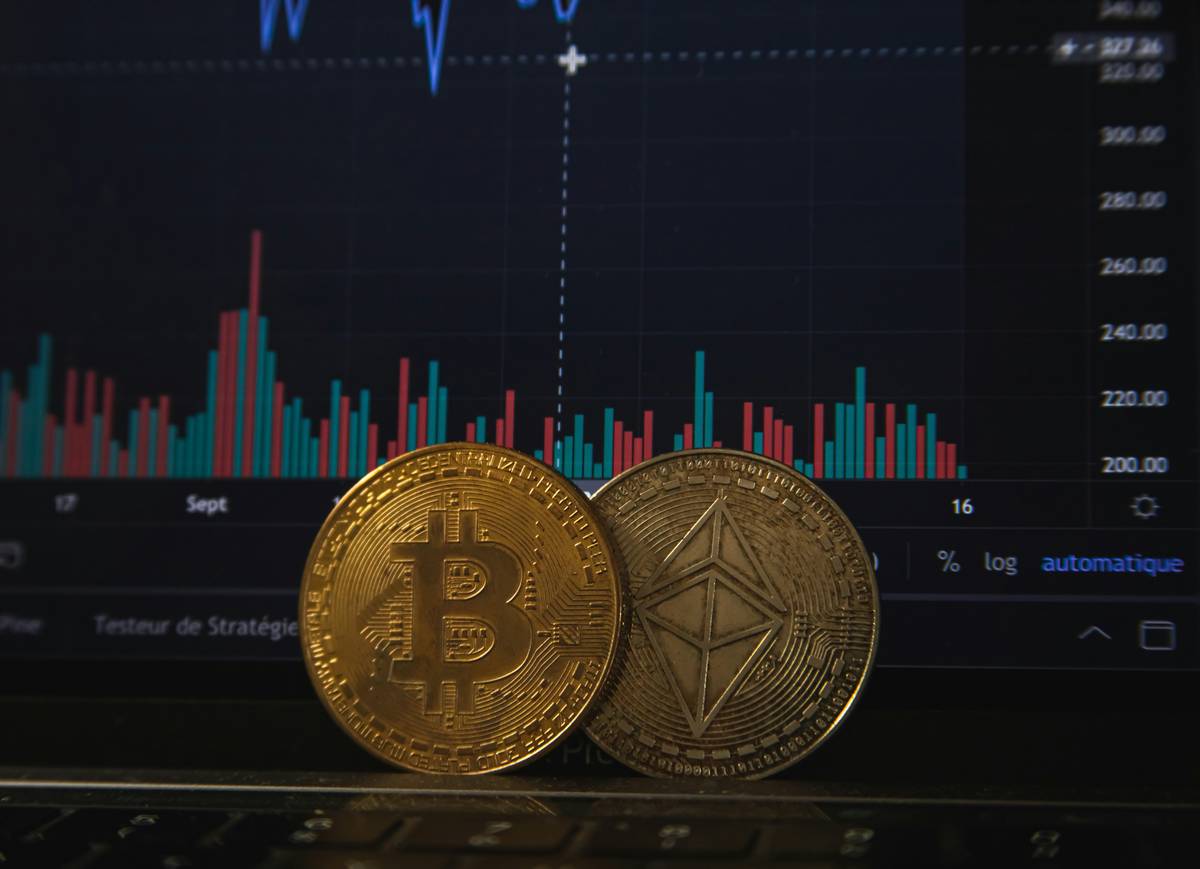 acquiring bitcoin for beginners step-by-step visual guide showing wallet setup and transfer process